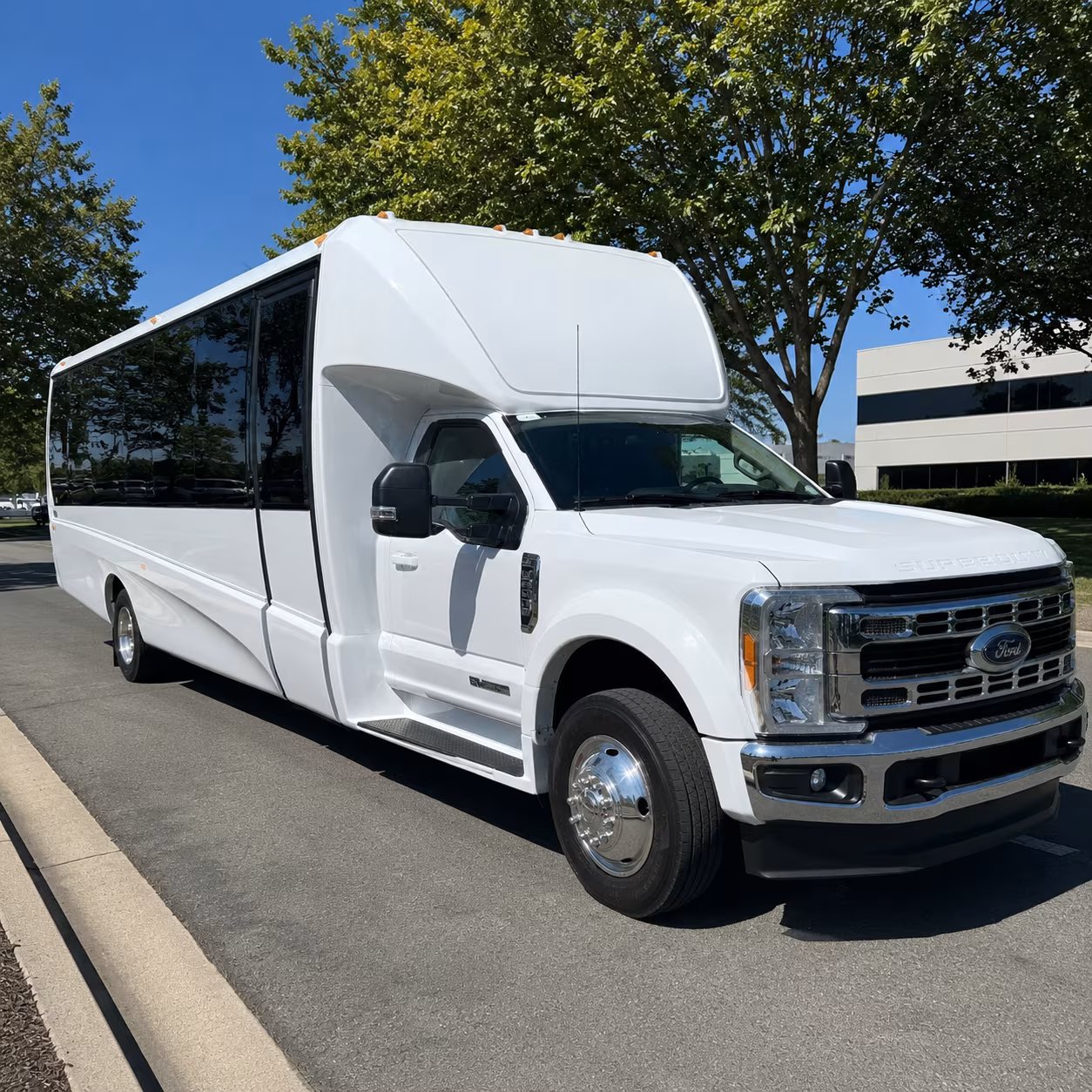 corporate airport transfer buses between georgetown and austin bergstrom aus