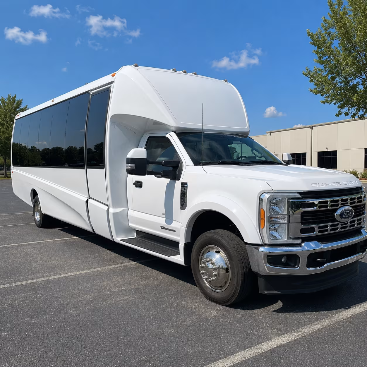 large scale bus transportation for georgetown area corporate retreats
