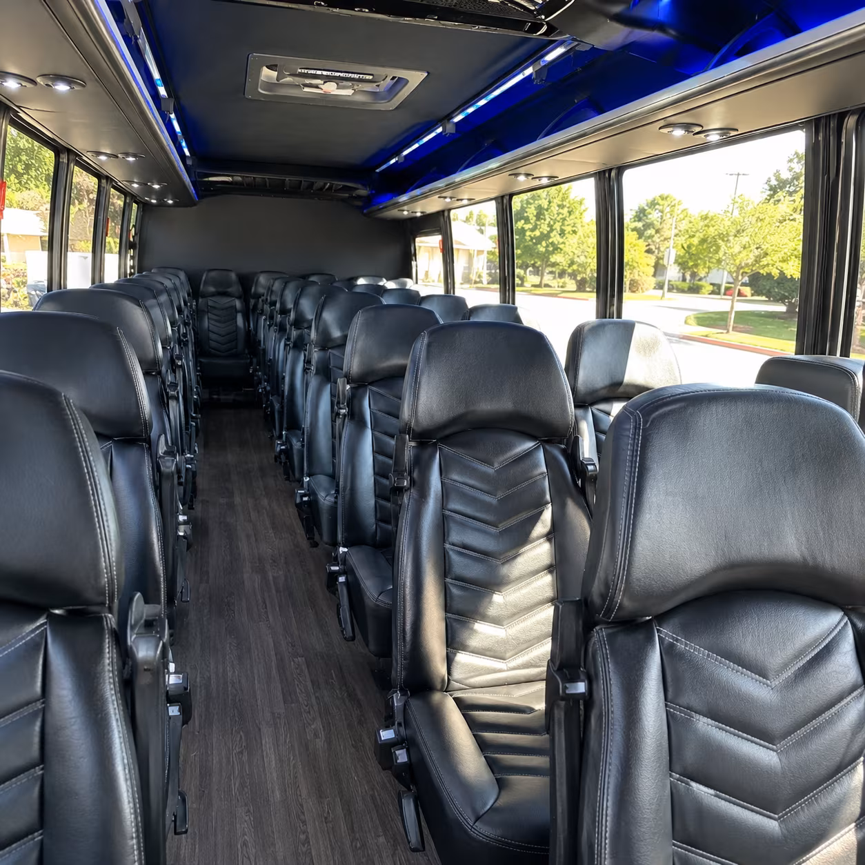 minibus rentals for small group winery tours near georgetown