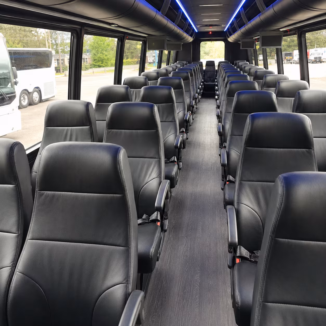 wedding guest shuttle buses between georgetown hotels and venues